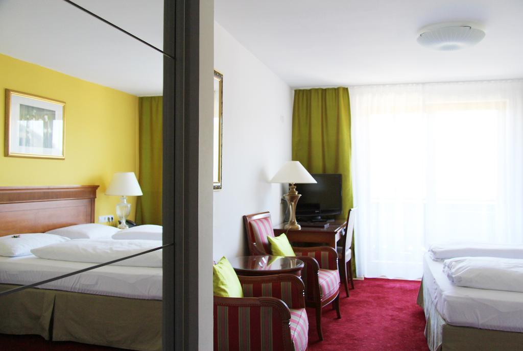 Hotel Alpenkrone Filzmoos Habitación foto