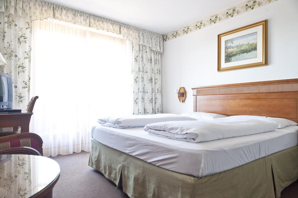 Hotel Alpenkrone Filzmoos Habitación foto